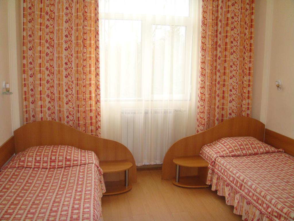 Balneohotel Lyulyatsi Vrabcite Szoba fotó